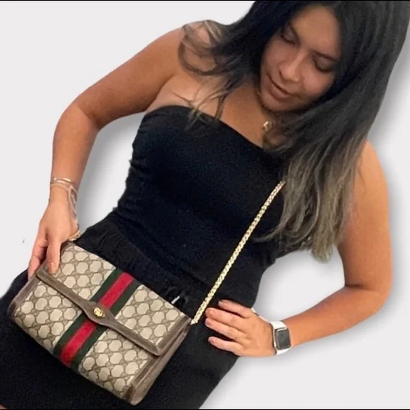 ALLURE OF BAGS - Picture 12 of 14